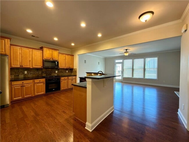 Building Photo - 519 Twinrose Way