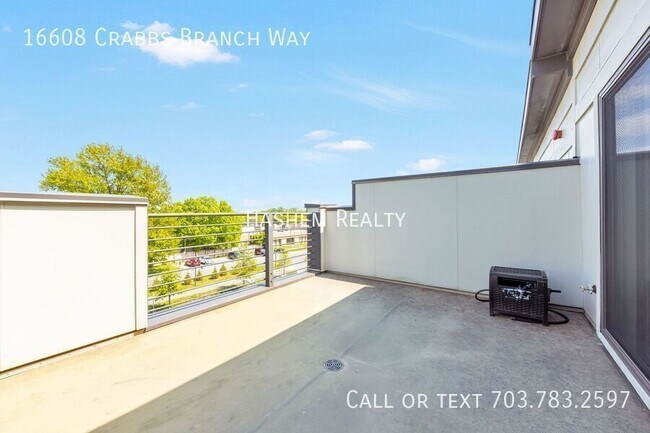 Building Photo - 16608 Crabbs Branch Way