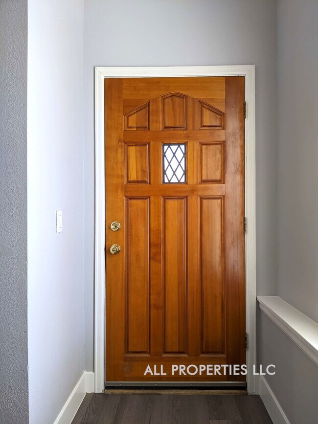 Building Photo - 123 E Bayaud Ave