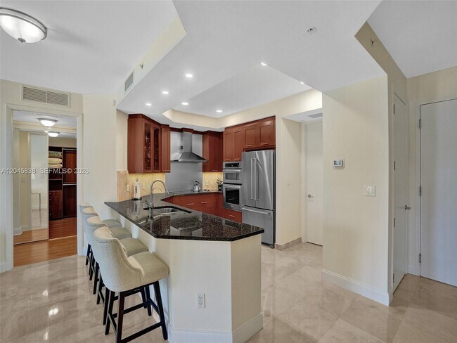 Building Photo - 2509 N Ocean Blvd