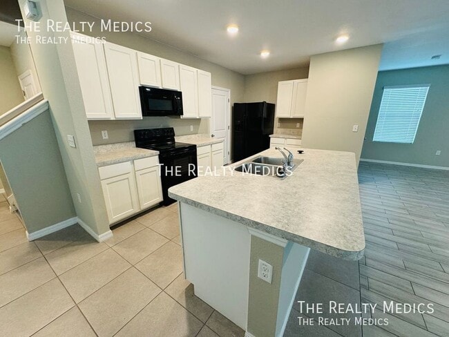 Building Photo - 2327 Ashberry Ridge Dr