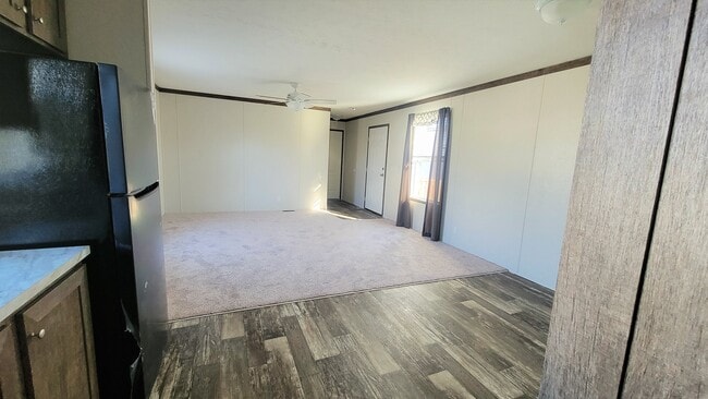 Building Photo - 371 Utah Ct