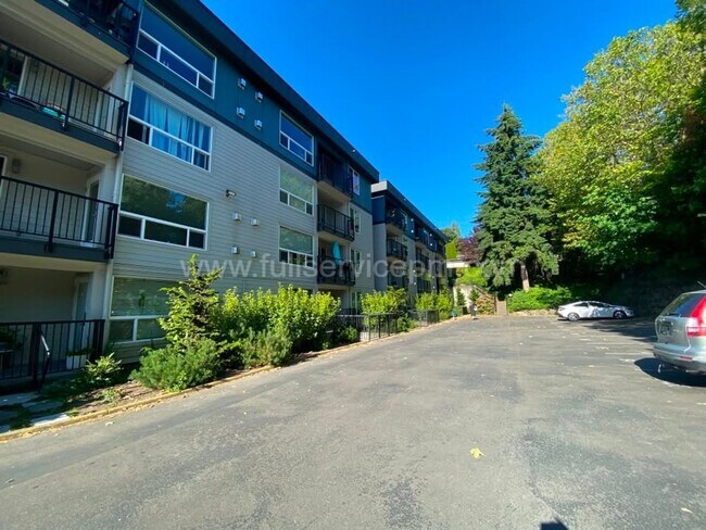 Building Photo - 9416 1st Ave NE