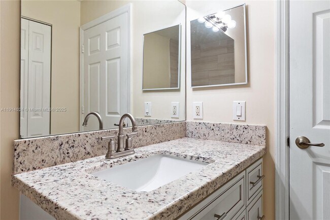 Building Photo - 4005 NW 91st Terrace