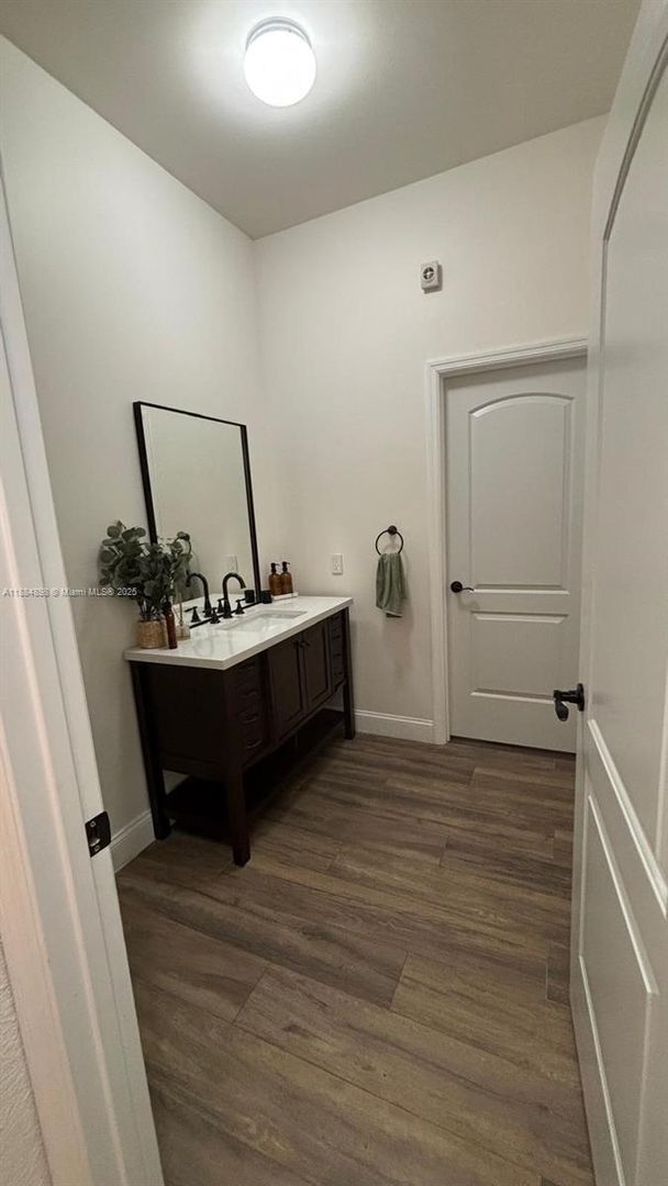 Building Photo - 3015 SW 135th Ave