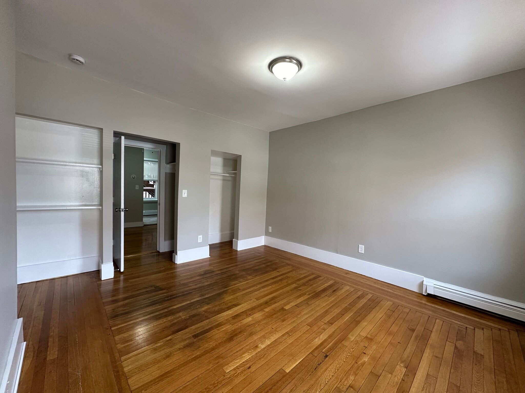 Building Photo - 73 Division St