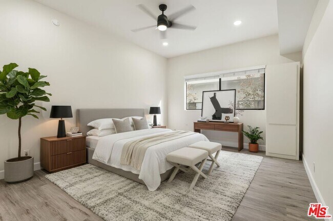 Building Photo - 1271 Stoner Ave