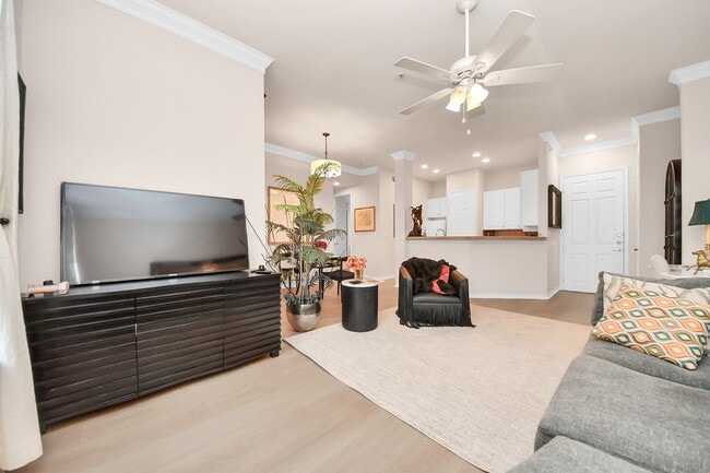 Building Photo - 2400 McCue Rd