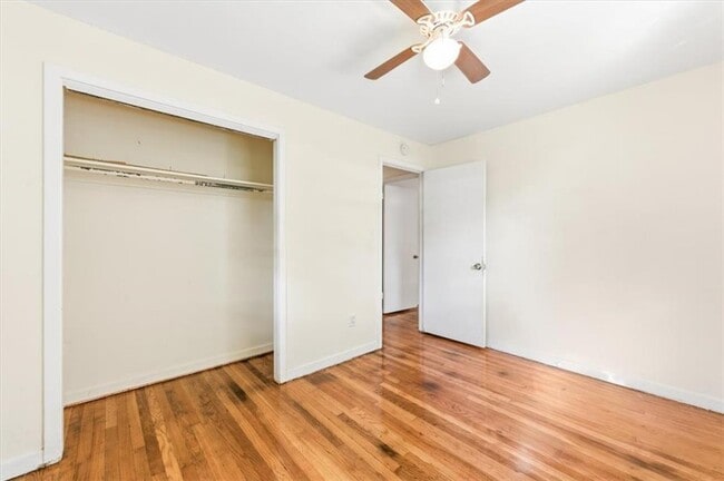 Building Photo - 704 Fort King George Dr