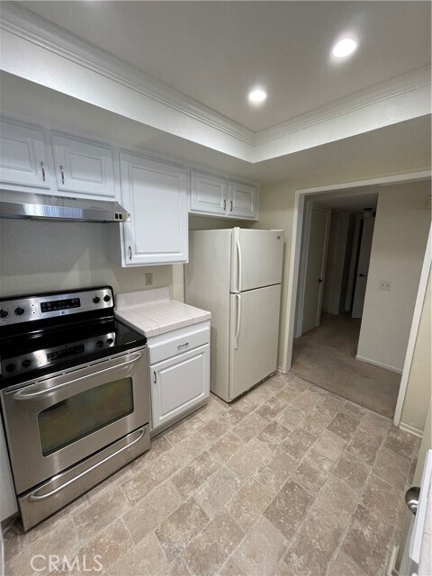 Building Photo - 1833 Caddington Dr