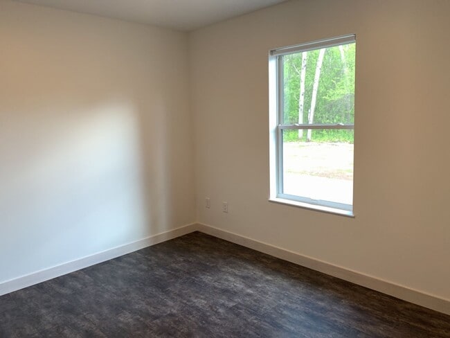 Building Photo - AVAILABLE JUNE - New Construction 3 Bed, 2 Bath Home....Perfect Location!