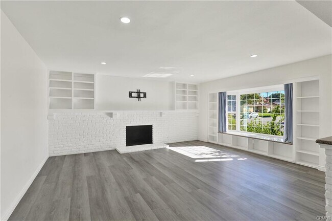 Building Photo - 23561 Duryea Dr