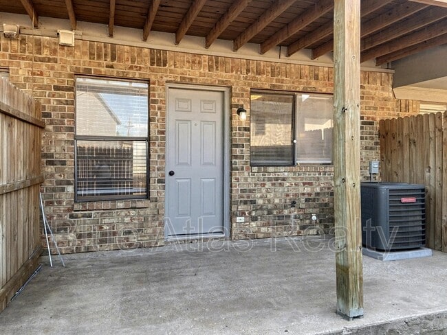 Building Photo - 205 Pate Orr Rd N