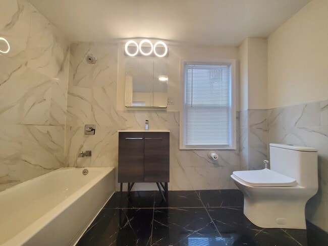 Building Photo - 66 Broadway