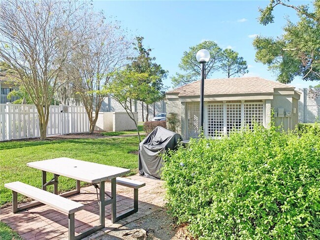 Building Photo - 125 Springwood Cir