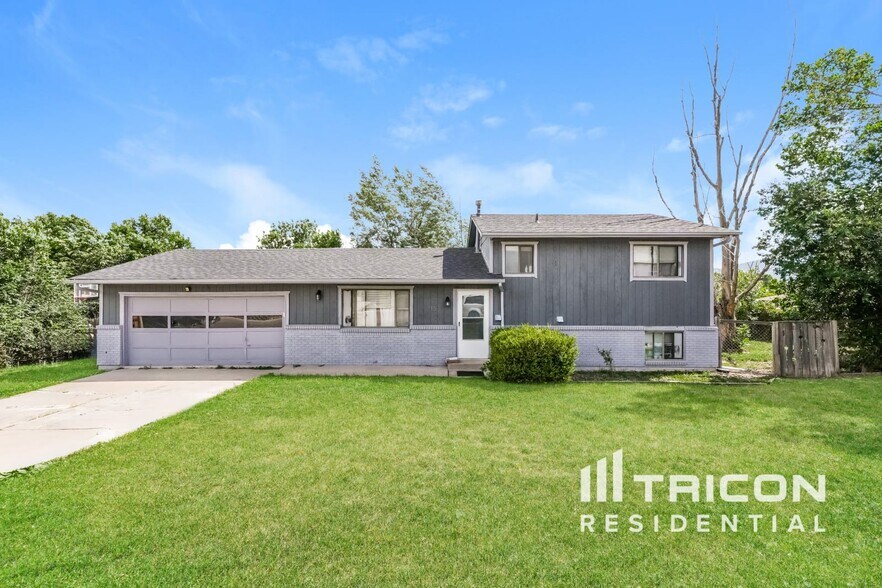 Primary Photo - 15 Minden Cir