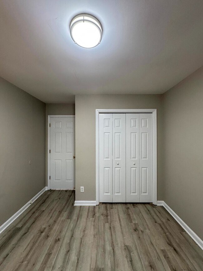 Building Photo - Charming 4 Bed 2 Bath Home in Jack Britt