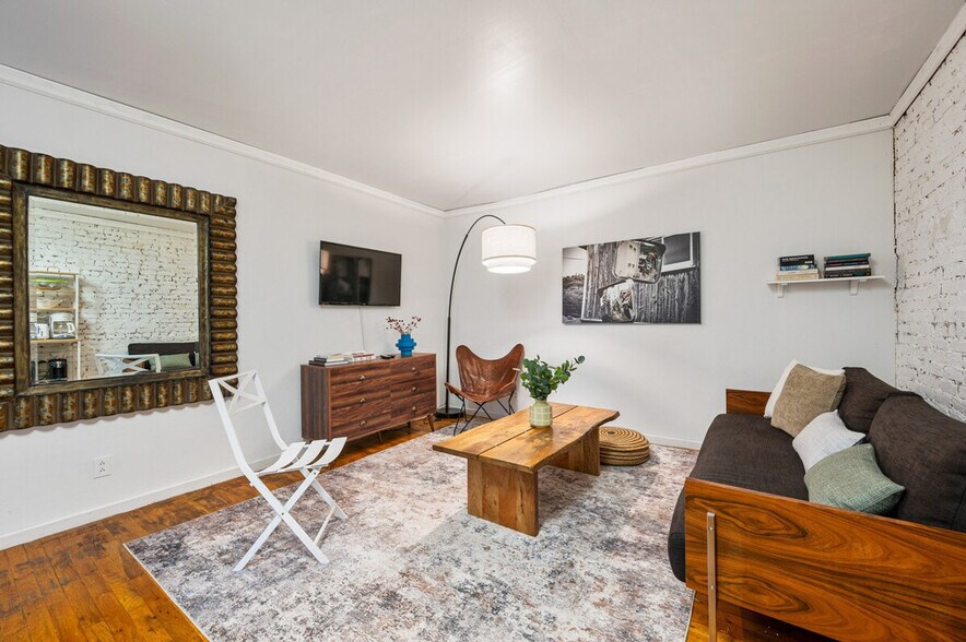 Building Photo - 393 8th Ave