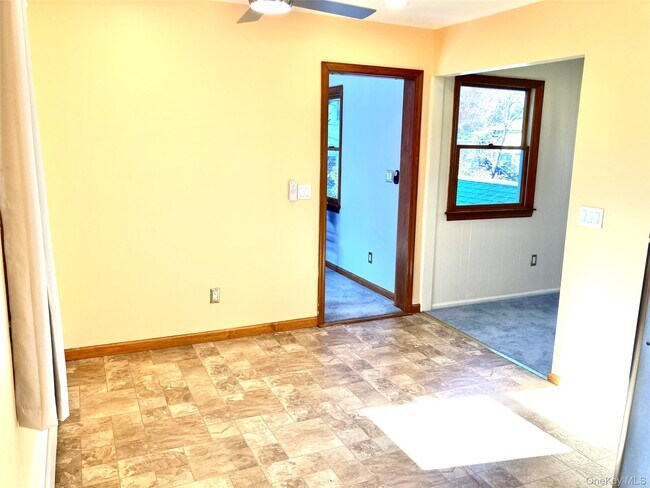 Building Photo - 12 Soundview Ave