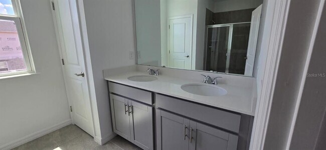 Building Photo - 1849 Horsetail Dr