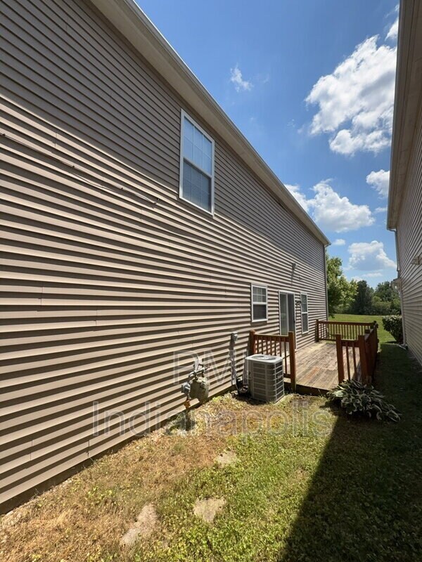 Building Photo - 12120 E 141st St