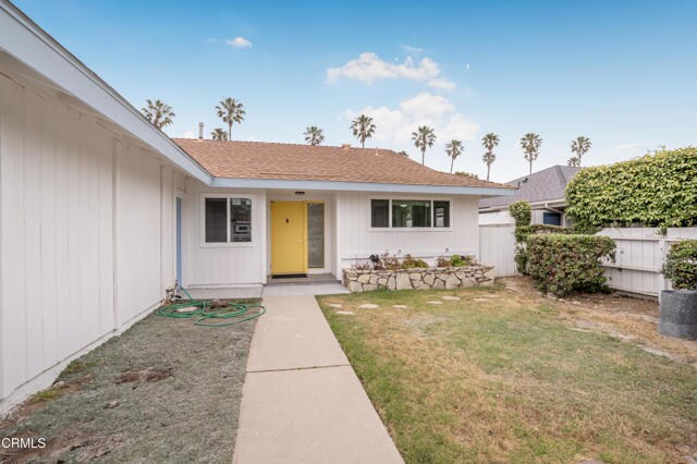 Building Photo - 2554 Bayshore Ave