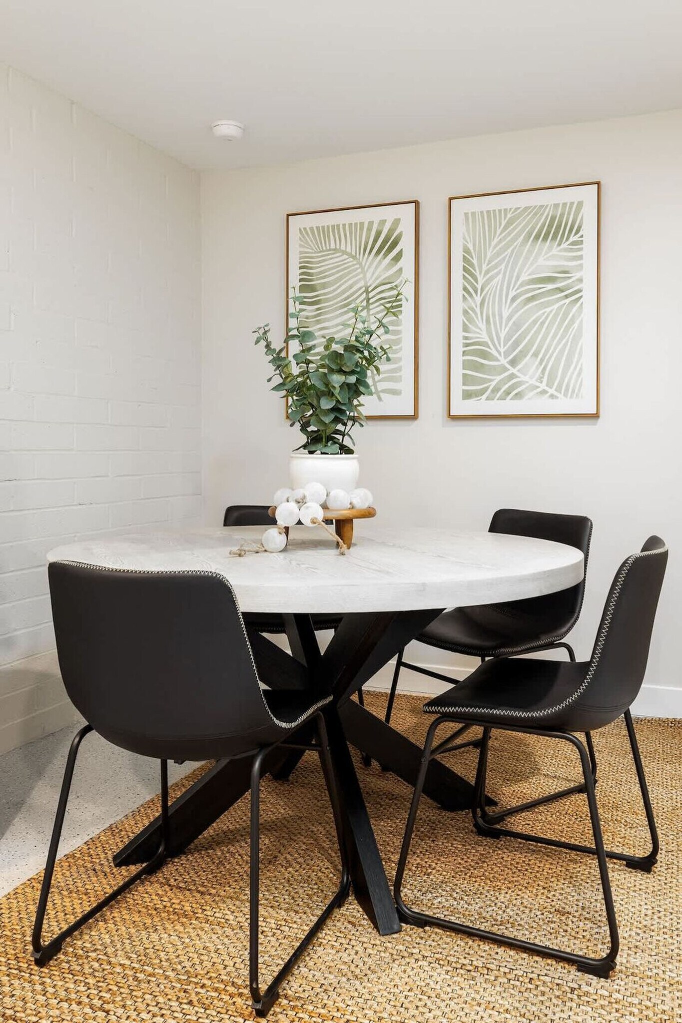 Building Photo - 4000 Highland Dr