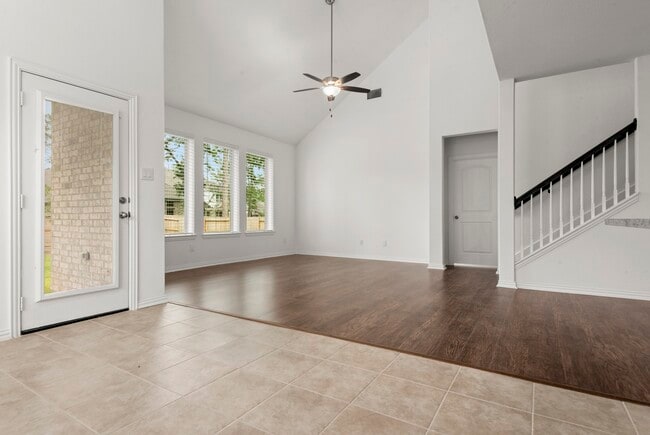 Building Photo - 236 Scarlet Maple Wy