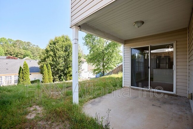 Building Photo - 121 Oak Grove Pl