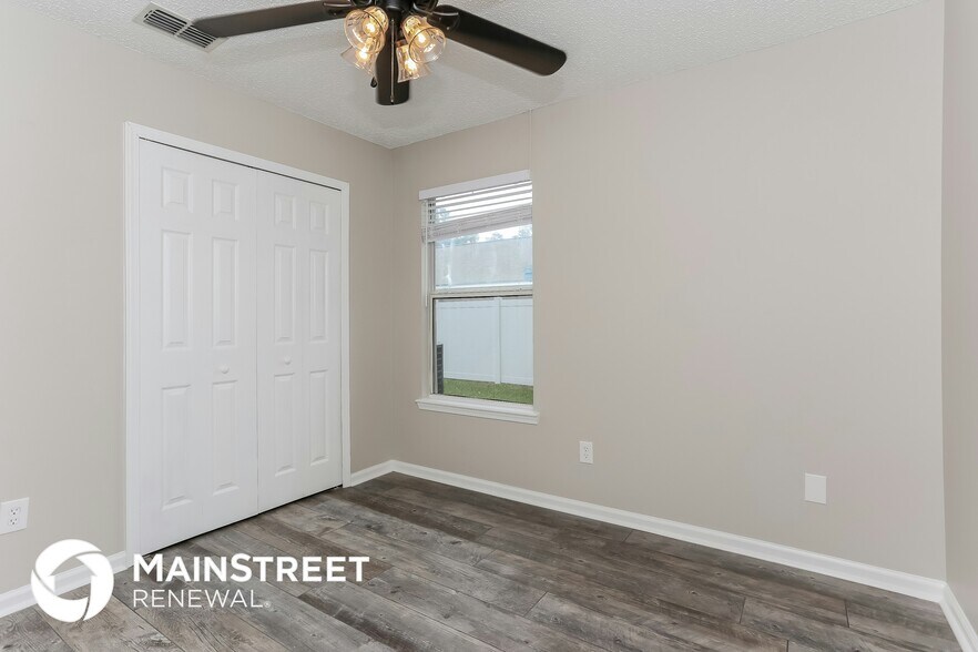Building Photo - 86293 Fieldstone Dr