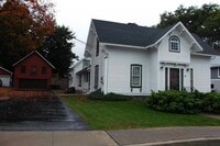 Building Photo - 52 Ferris St