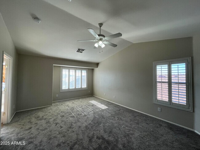 Building Photo - 1605 E Melanie St