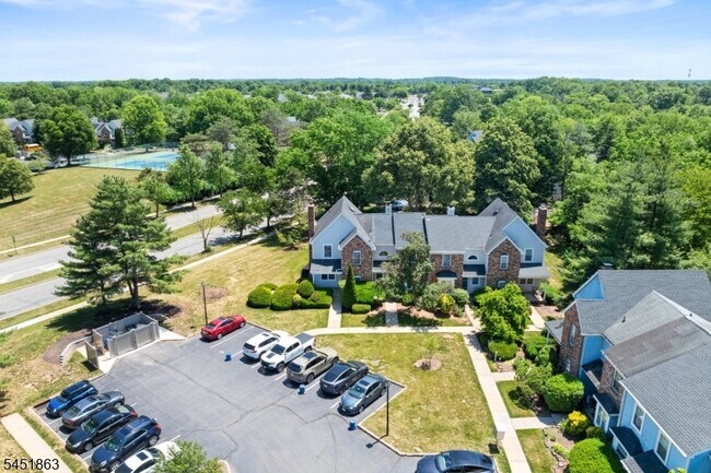 Building Photo - 42 Shire Ct