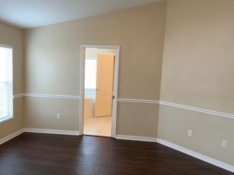 Building Photo - 2740 Pankaw Ln