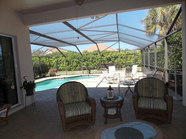 Building Photo - 1289 N Hunt Club Dr