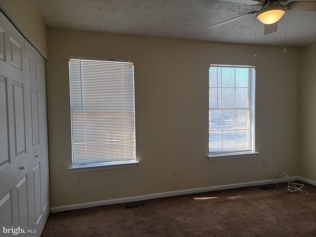 Building Photo - 4197 Drake Ct