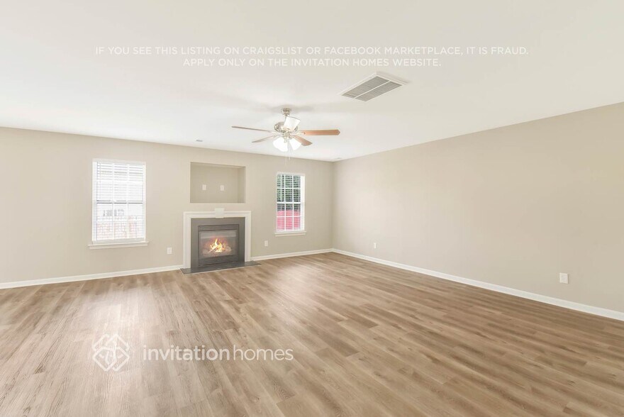 Building Photo - 4664 Cedar Rock Dr