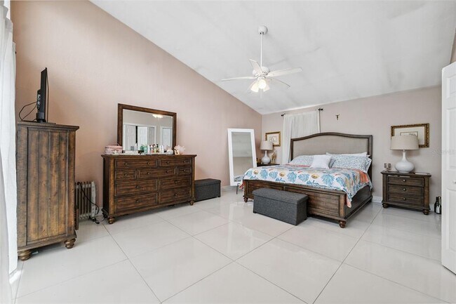 Building Photo - 4527 Redcoat Dr