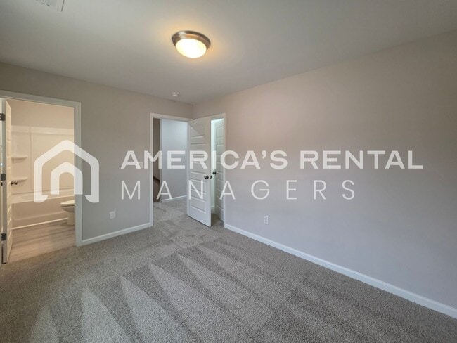Building Photo - New Construction Townhome for Rent in Clanton!