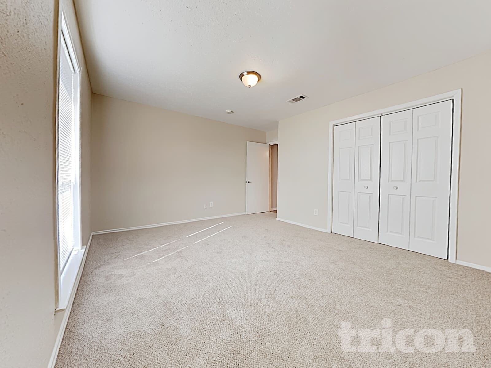 Building Photo - 6511 Grey Oaks Dr