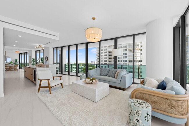 Building Photo - 900 N Ocean Blvd