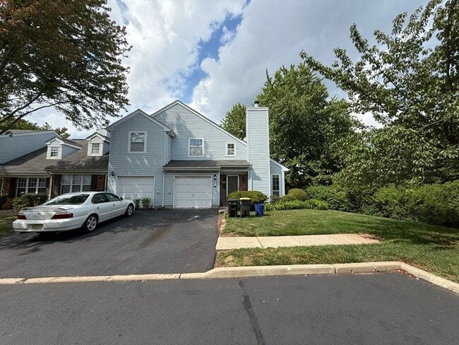 Primary Photo - 271 Edgeware Ct