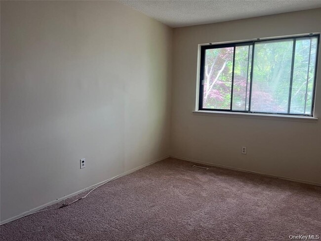 Building Photo - 200 Springmeadow Dr