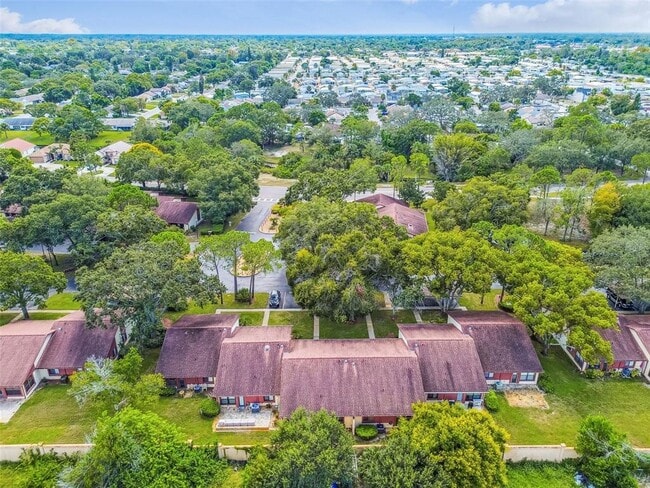 Building Photo - 7433 Greystone Dr