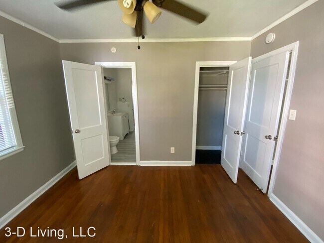 Building Photo - 1316 E Victory Dr