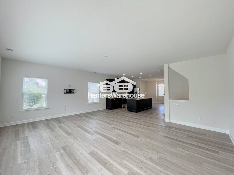 Building Photo - 1005 Opal St