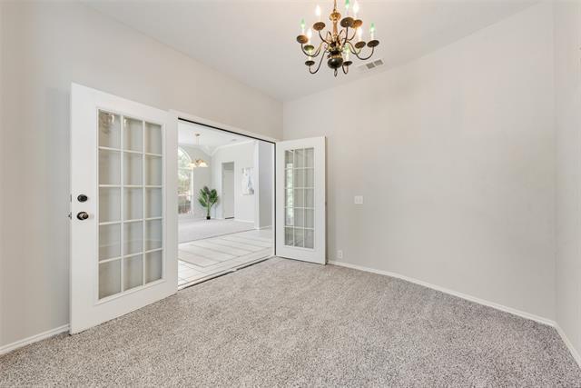 Building Photo - 3320 Chantilly Dr