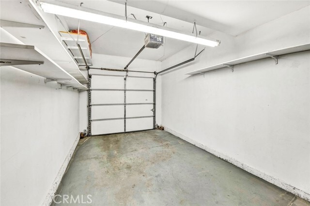 Building Photo - 44 Waxwing Ln