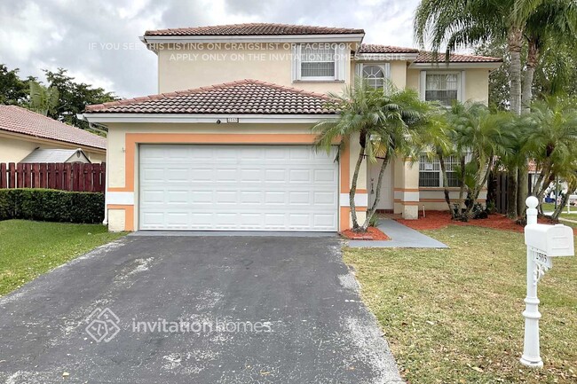 Primary Photo - 2565 NW 80th Ave