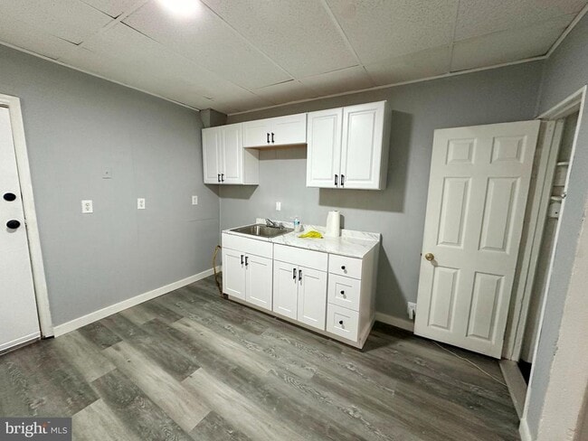 Building Photo - 3138 G St